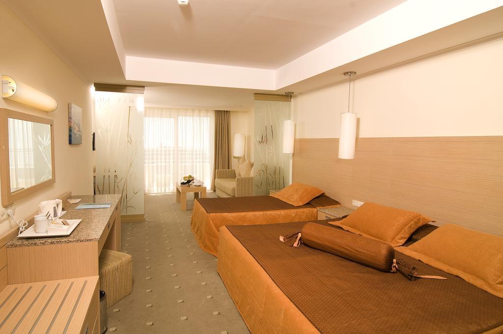 Sealight Resort Hotel Kusadası Szoba fotó