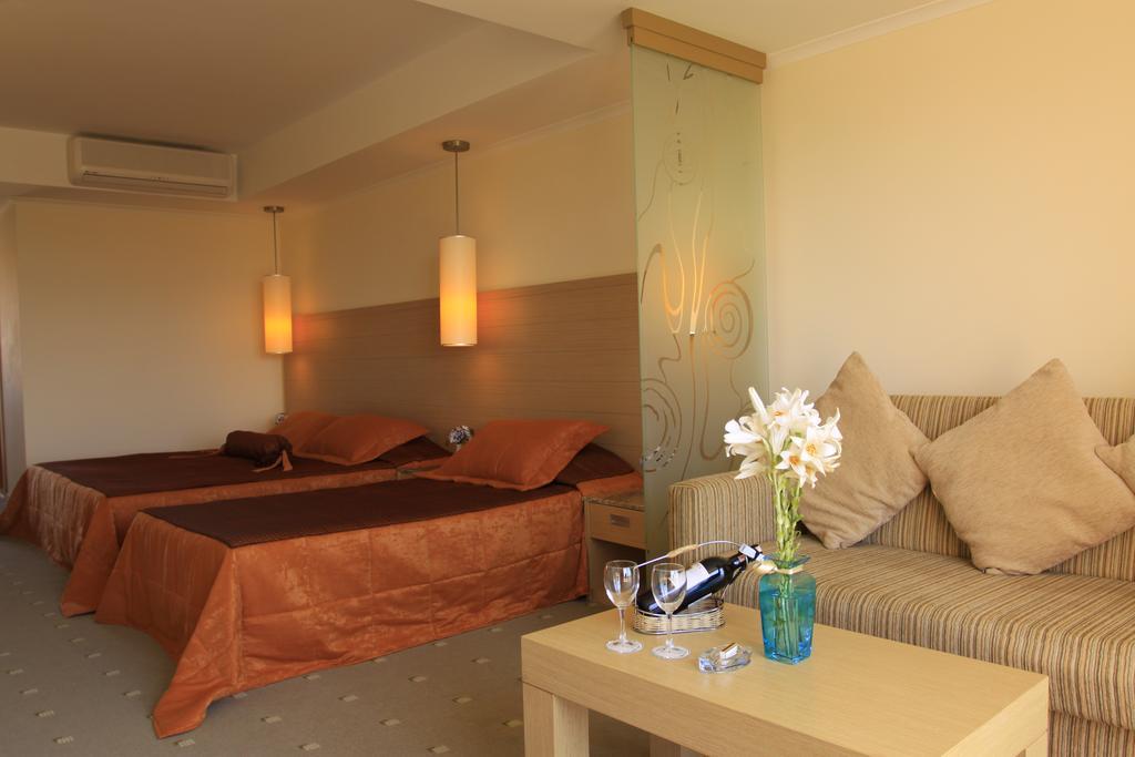 Sealight Resort Hotel Kusadası Szoba fotó
