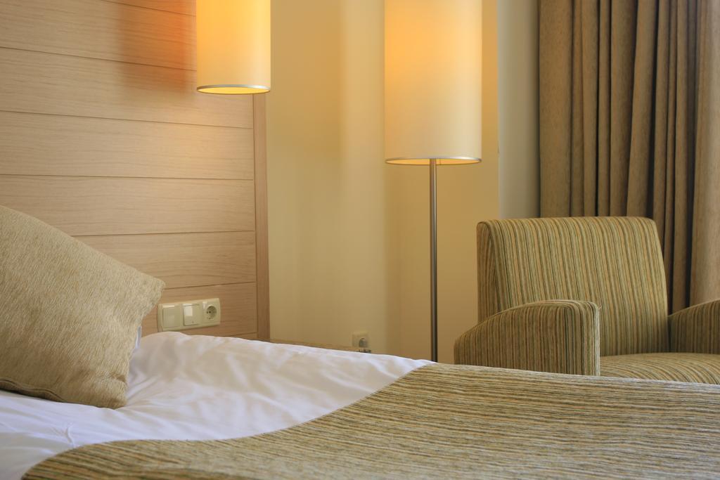 Sealight Resort Hotel Kusadası Szoba fotó