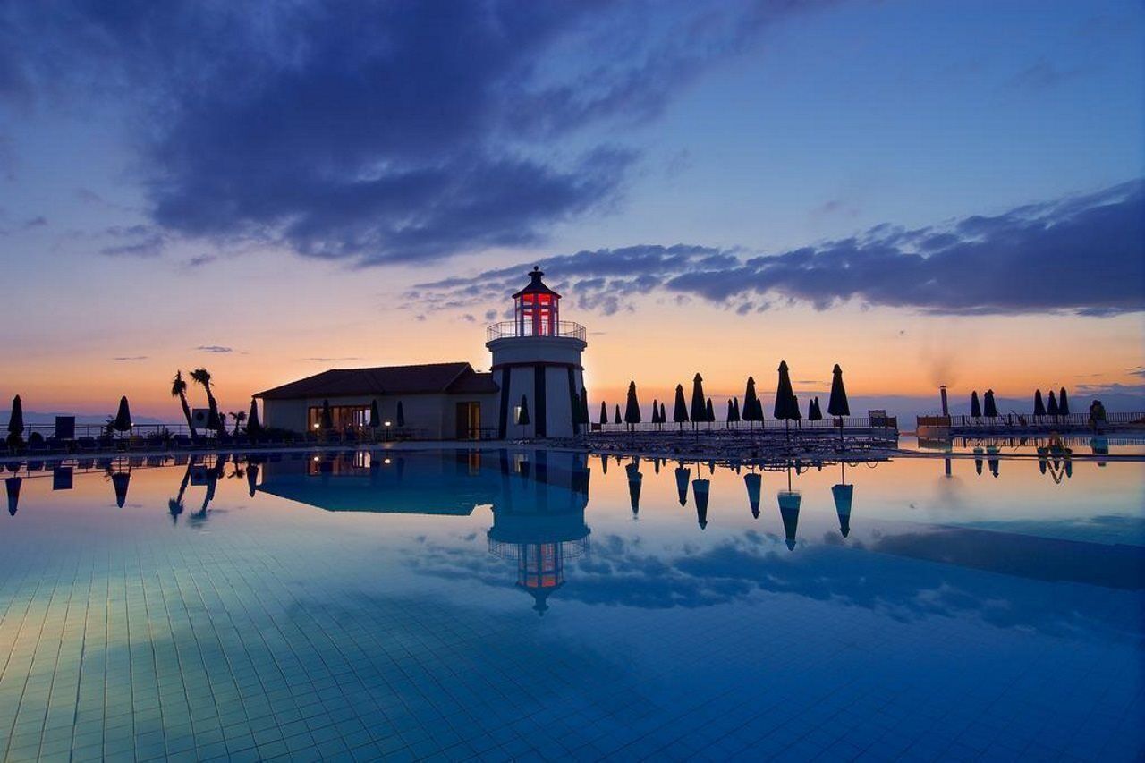Sealight Resort Hotel Kusadası Kültér fotó